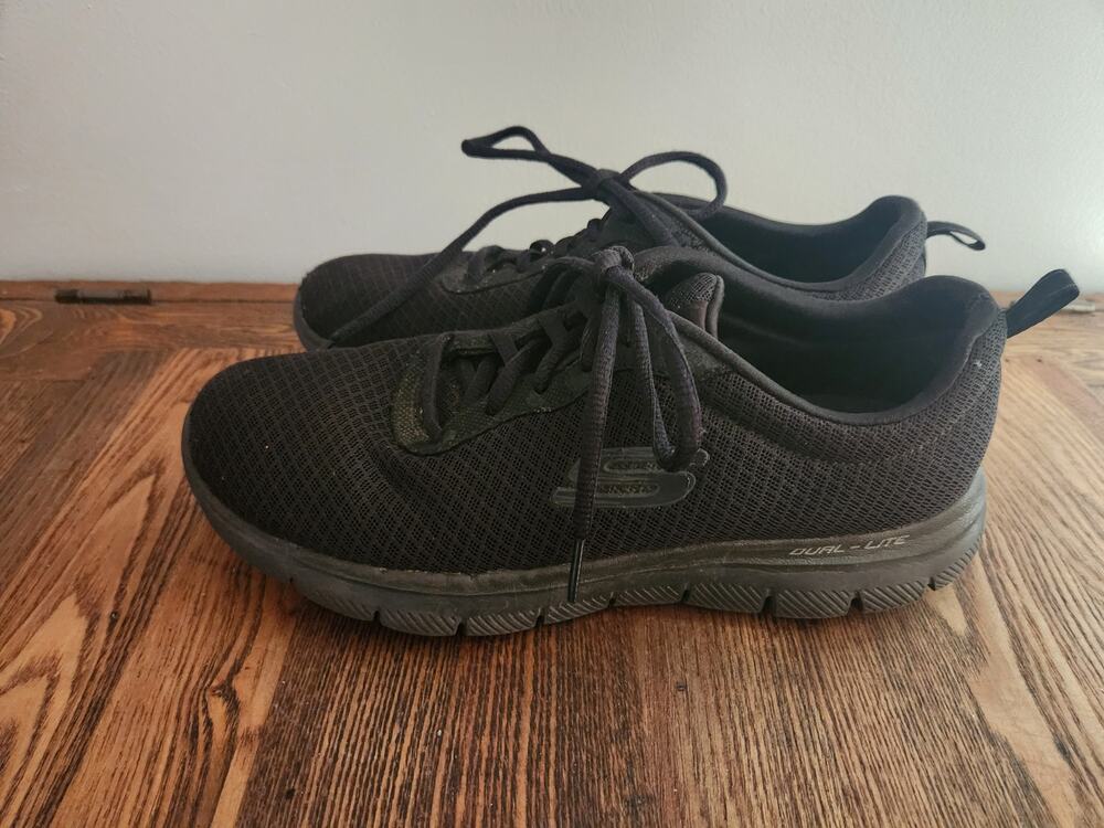 Womens sz 9 M Skechers Work Relaxed Fit Ghenter Bronaugh SR Black Shoes Sneakers